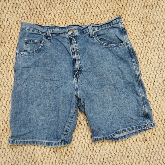 Wrangler Carpenter Mens 38 Blue Denim Jean Work Cargo Shorts Distressed - Picture 1 of 12